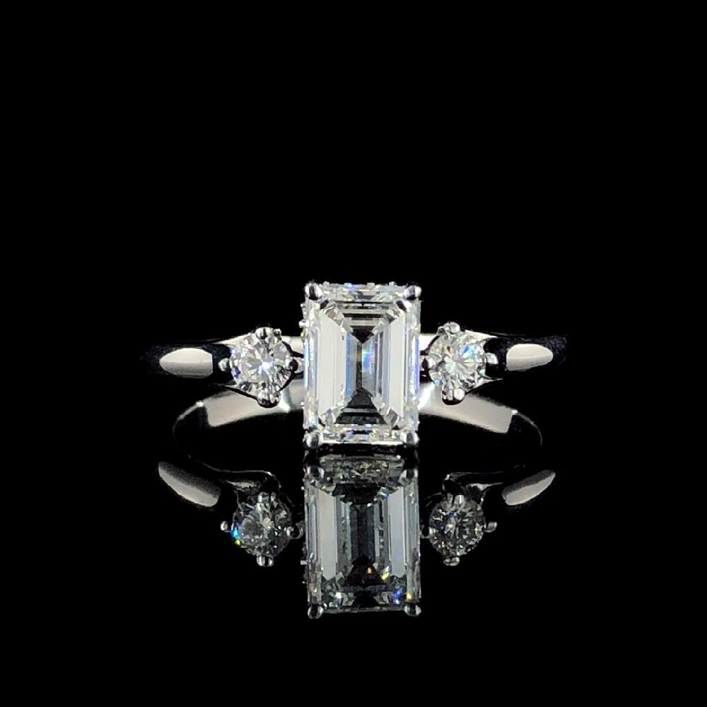 1.06 Emerald Cut Wedding CVD Diamond Ring