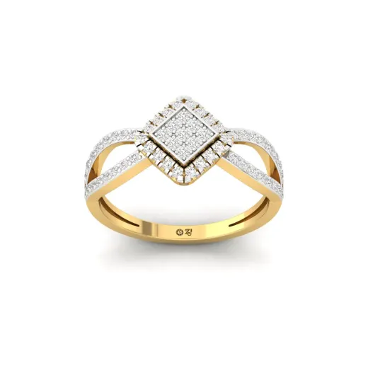 Round Cluster Diamond Engagement Ring